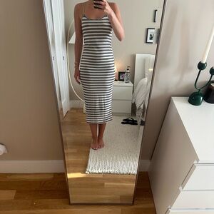 2 Zara stripe midi dresses. Both have only been worn a few times.